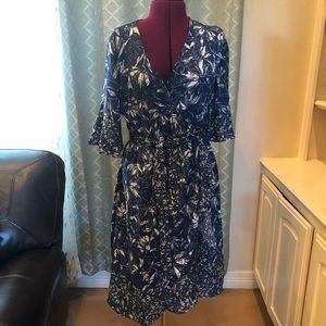 Kaari blue size medium new wrap dress,